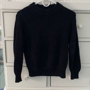 Black thick knitted cropped crew neck sweater